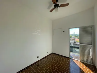 Apartamento - Amplo com 3 dormitórios (sendo 1 suite(s)) a 1,50 metros praia.