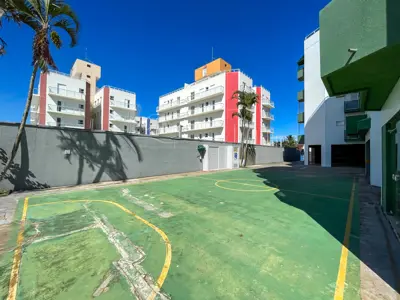 Apartamento - Amplo com 3 dormitórios (sendo 1 suite(s)) a 1,50 metros praia.