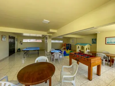Apartamento - Alto com 1 quartos (sendo 0 suite(s)) a 200,00 metros praia.