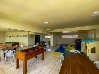Apartamento - Alto com 1 quartos (sendo 0 suite(s)) a 200,00 metros praia.