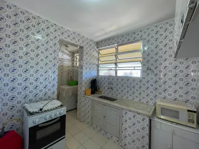 Apartamento - Alto com 1 quartos (sendo 0 suite(s)) a 200,00 metros praia.