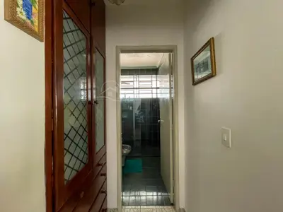 Casa - Térrea com 4 quartos (sendo 0 suite(s)) a 950,00 metros praia.