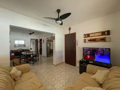 Casa - Térrea com 4 quartos (sendo 0 suite(s)) a 950,00 metros praia.