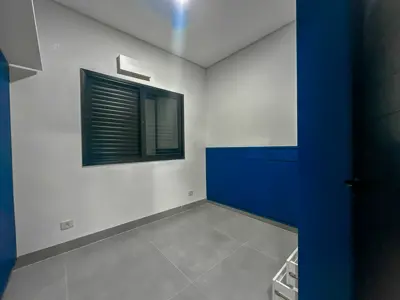 Apartamento - Amplo com 1 quartos (sendo 1 suite(s)) a 700,00 metros praia.