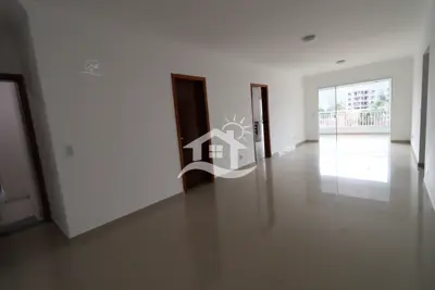 Apartamento - Alto com 3 quartos (sendo 2 suite(s)) a 550,00 metros praia.