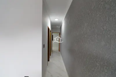 Casa - Térrea com piscina com 2 quartos (sendo 1 suite(s)) a 1500,00 metros praia.