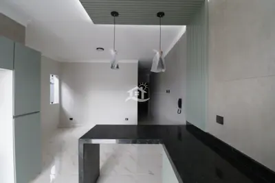 Casa - Térrea com piscina com 2 quartos (sendo 1 suite(s)) a 1500,00 metros praia.
