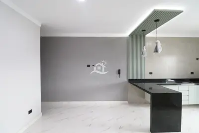 Casa - Térrea com piscina com 2 quartos (sendo 1 suite(s)) a 1500,00 metros praia.
