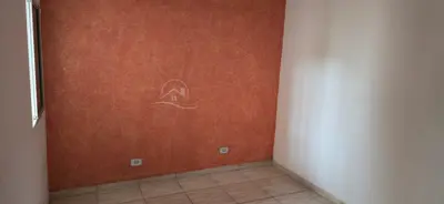 Casa - Térrea com 2 quartos (sendo 1 suite(s)) a 4300,00 metros praia.