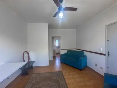 Apartamento - Amplo com 2 quartos (sendo 1 suite(s)) a 800,00 metros praia.