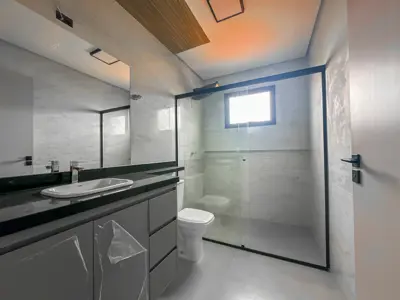 Apartamento - Alto com 2 quartos  a 600,00 metros praia.
