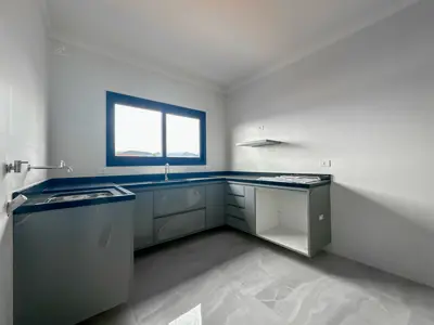 Apartamento - Alto com 2 quartos  a 600,00 metros praia.
