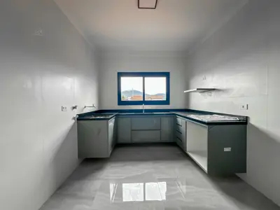 Apartamento - Alto com 2 quartos  a 600,00 metros praia.