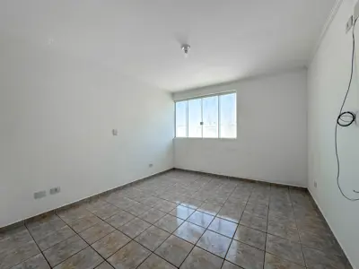 Kitnet - Ampla com 1 quartos (sendo 0 suite(s)) a 400,00 metros praia.