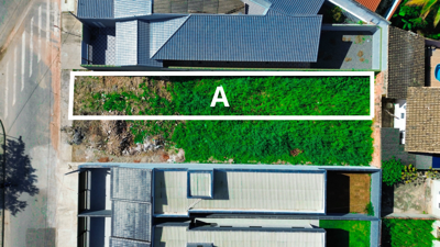 Terreno - Parte de lote com  quartos  a 1400,00 metros praia.