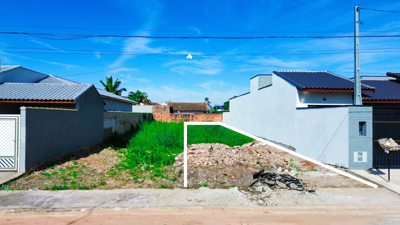 Terreno - Parte de lote com  quartos  a 1500,00 metros praia.