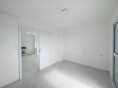 Apartamento - Amplo com 1 quartos  a 1,50 metros praia.