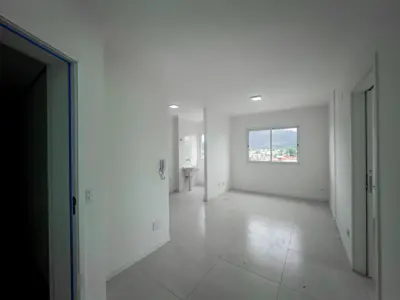 Apartamento - Amplo com 1 quartos  a 1,50 metros praia.