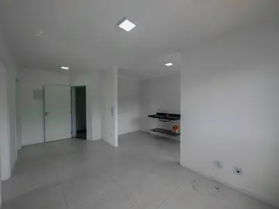 Apartamento - Amplo com 1 quartos  a 1,50 metros praia.