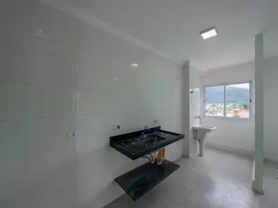 Apartamento - Amplo com 1 quartos  a 1,50 metros praia.