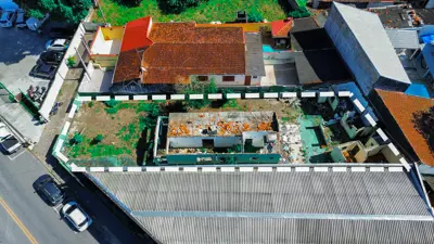 Terreno - Murado com  quartos  a 0,00 metros praia.