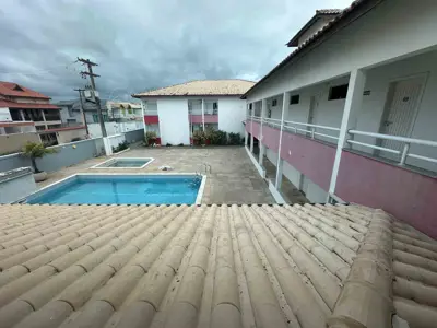 Kitnet - Ampla com 1 quartos  a 0,00 metros praia.