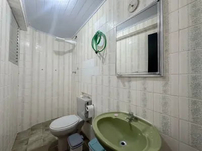 Apartamento - Alto com 3 quartos (sendo 0 suite(s)) a 0,00 metros praia.