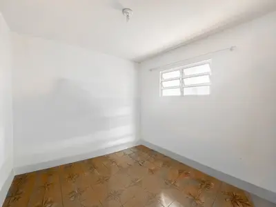 Apartamento - Alto com 3 quartos (sendo 0 suite(s)) a 0,00 metros praia.