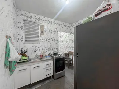 Apartamento - Alto com 3 quartos (sendo 0 suite(s)) a 0,00 metros praia.