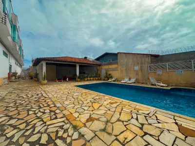 Apartamento - Alto com 3 quartos (sendo 1 suite(s)) a 300,00 metros praia.