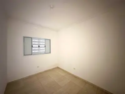 Casa - Térrea com 3 quartos (sendo 1 suite(s)) a 800,00 metros praia.