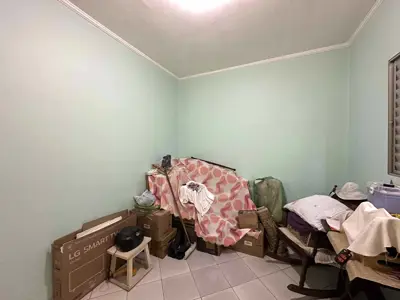 Casa - Térrea com 2 quartos (sendo 1 suite(s)) a 2500,00 metros praia.