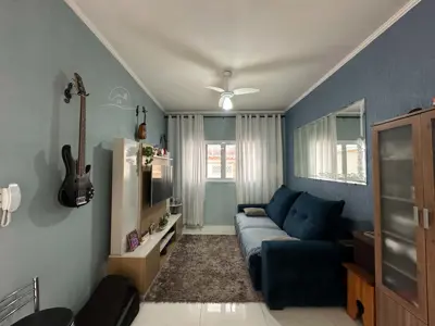 Casa - Térrea com Edícula com 2 quartos (sendo 1 suite(s)) a 1100,00 metros praia.