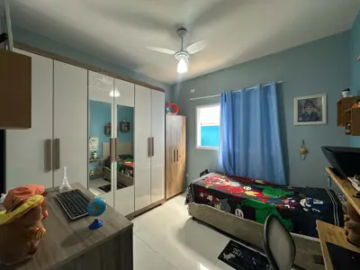 Casa - Térrea com Edícula com 2 quartos (sendo 1 suite(s)) a 1100,00 metros praia.