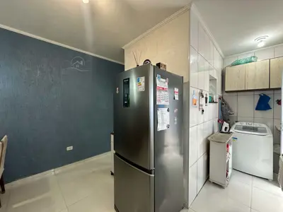 Casa - Térrea com Edícula com 2 quartos (sendo 1 suite(s)) a 1100,00 metros praia.