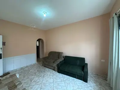 Casa - Térrea com 2 quartos (sendo 0 suite(s)) a 700,00 metros praia.