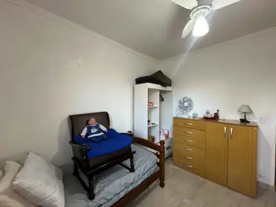 Casa - Térrea com 3 quartos (sendo 1 suite(s)) a 700,00 metros praia.