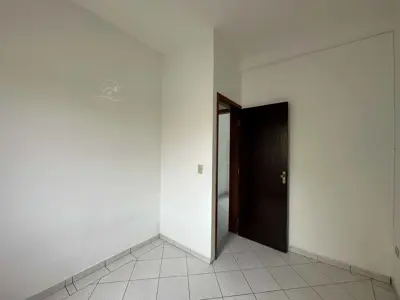 Casa - Sobrado com 2 quartos (sendo 0 suite(s)) a 0,00 metros praia.