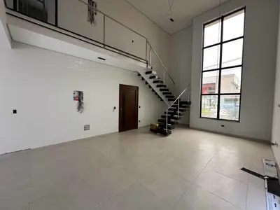 Casa - Sobrado Novo com 3 quartos (sendo 3 suite(s)) a 1300,00 metros praia.