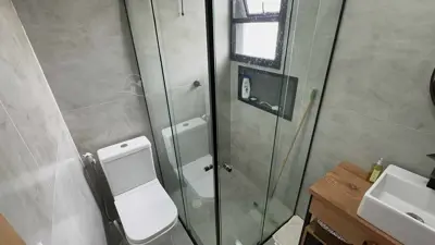 Casa - Térrea com 2 quartos (sendo 1 suite(s)) a 800,00 metros praia.