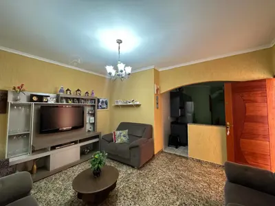 Casa - Mezanino com 3 quartos (sendo 1 suite(s)) a 600,00 metros praia.