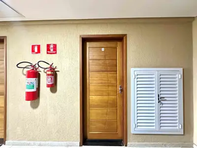 Apartamento - Duplex com 1 quartos (sendo 1 suite(s)) a 700,00 metros praia.