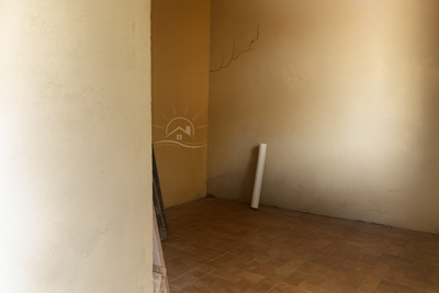 Casa - Térrea com 2 quartos (sendo 1 suite(s)) a 7000,00 metros praia.