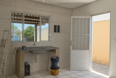 Casa - Térrea com 2 quartos (sendo 1 suite(s)) a 7000,00 metros praia.