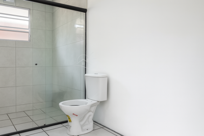 Casa - Térrea com 2 quartos (sendo 1 suite(s)) a 7000,00 metros praia.