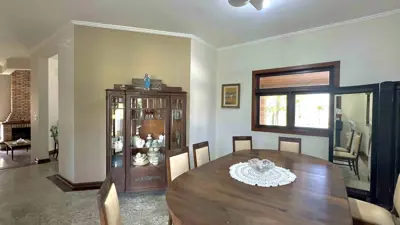 Casa - Térrea com 6 quartos (sendo 6 suite(s)) a 3000,00 metros praia.