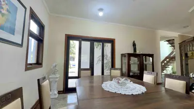 Casa - Térrea com 6 quartos (sendo 6 suite(s)) a 3000,00 metros praia.