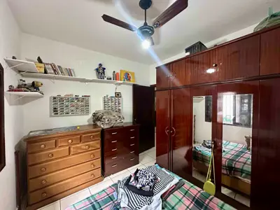 Casa - Térrea com 3 quartos (sendo 1 suite(s)) a 500,00 metros praia.