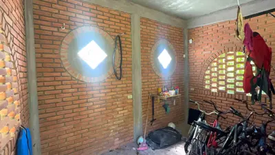 Sítio - Alto com  quartos  a 800,00 metros praia.