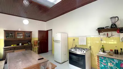 Sítio - Alto com  quartos  a 800,00 metros praia.